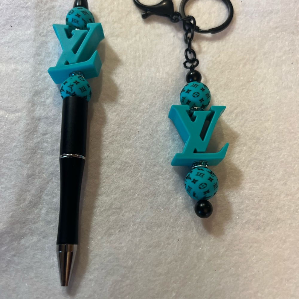 Beautiful beaded set Pen and keychain handmade by me